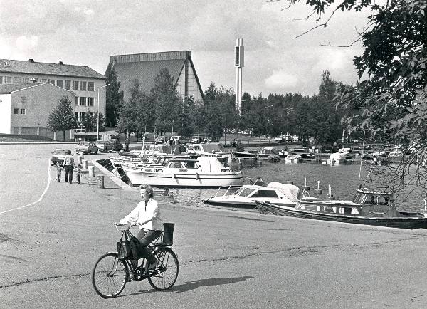 Hakalanrannan venelaitureita 1986