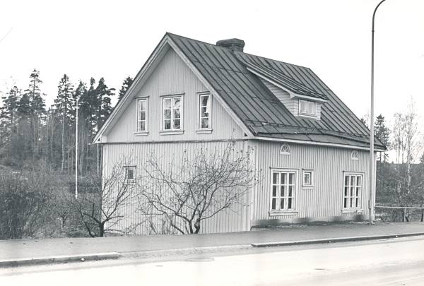 Jaakko Kivel N Rakentama Asuinrakennus Apiankatu Ssa Valkeakosken