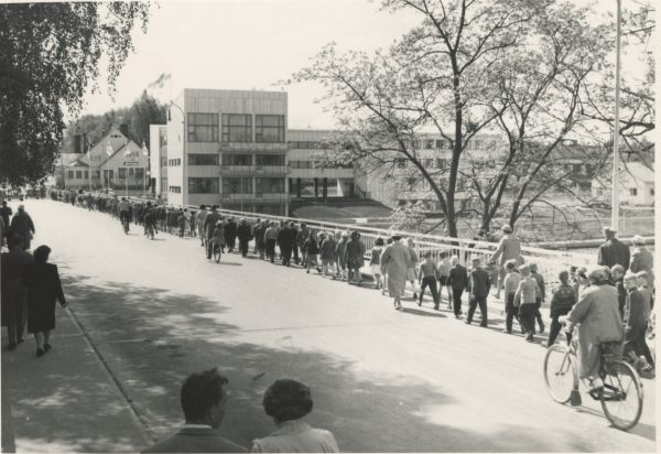 Kauppalan kansakoulujen kevätjuhla vuonna 1957