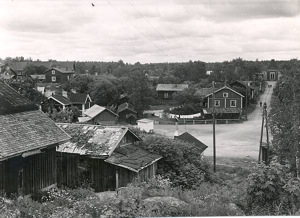 Torinäkymä Sarvelan mäeltä Seuratalon suuntaan 1937