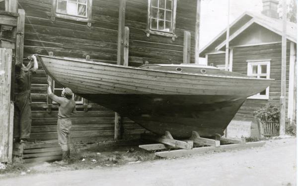 Veikko Ylä-Rakkolan veneveistämö vuonna 1948